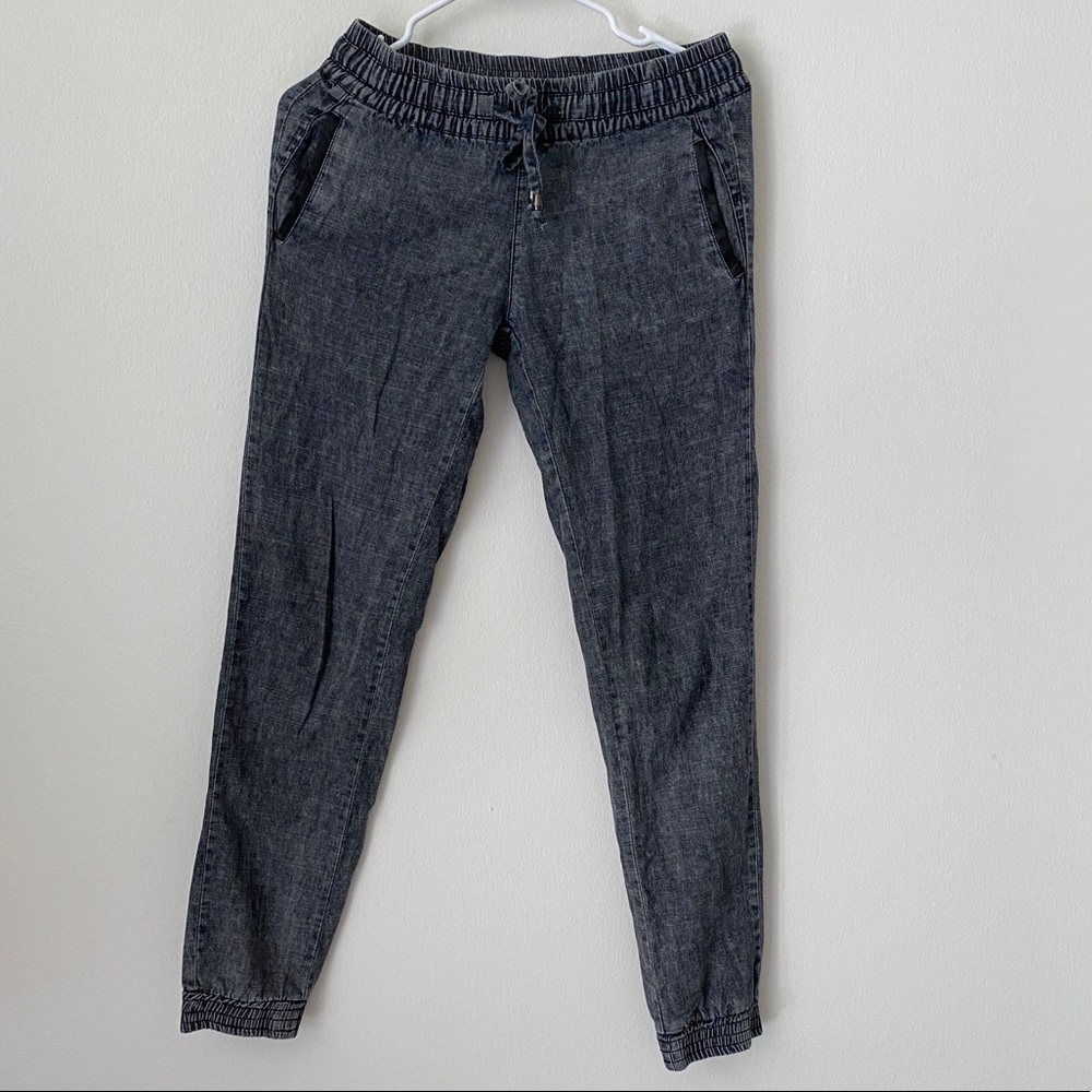 LIRA  Grey Pans / Size XS